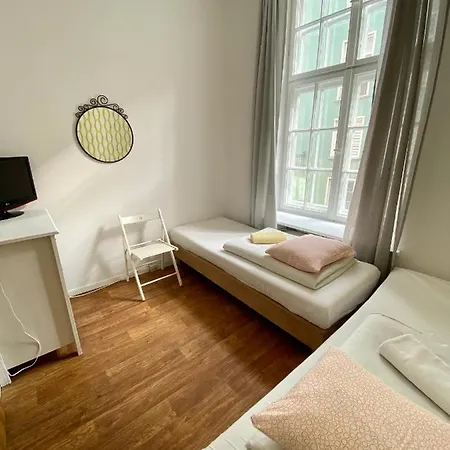 ホステル Grand Apartament *